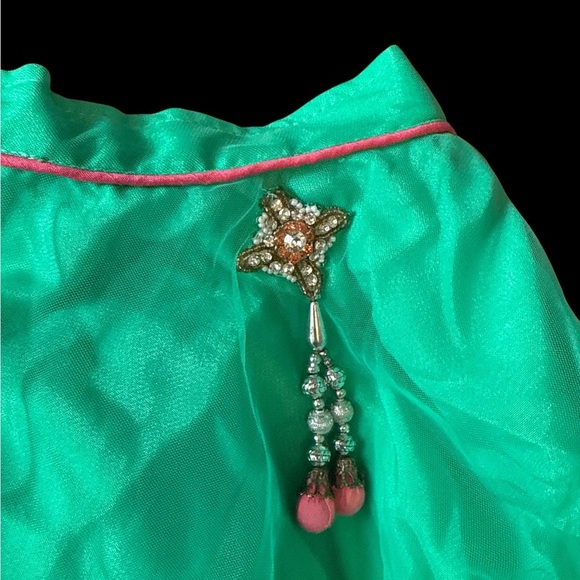 Girls Indian Lehenga Skirt Size 20 Green Pink Gold Trim Traditional Outfit Party - Picture 3 of 6